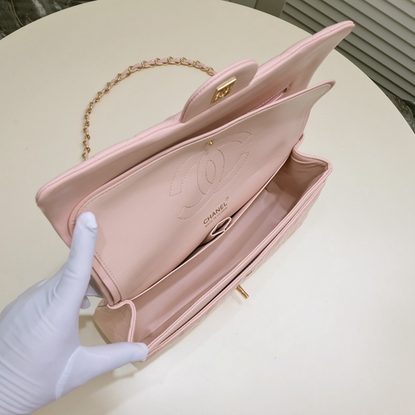 シャネルバッグ角部分ディテール